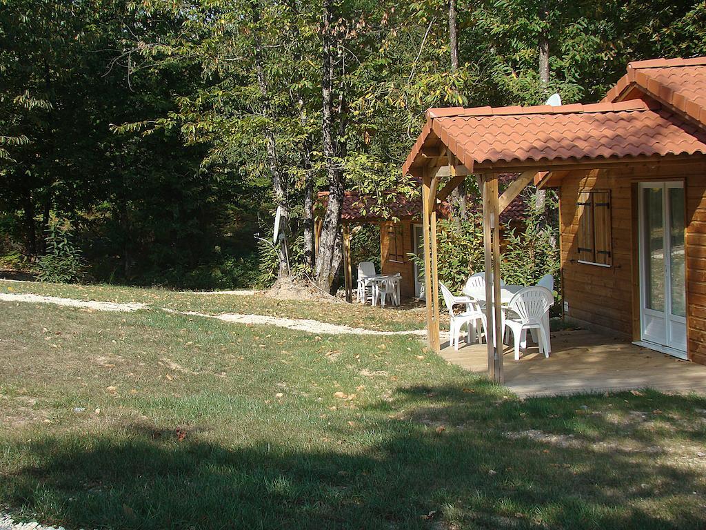 Etang Vallier Resort Brossac Room photo