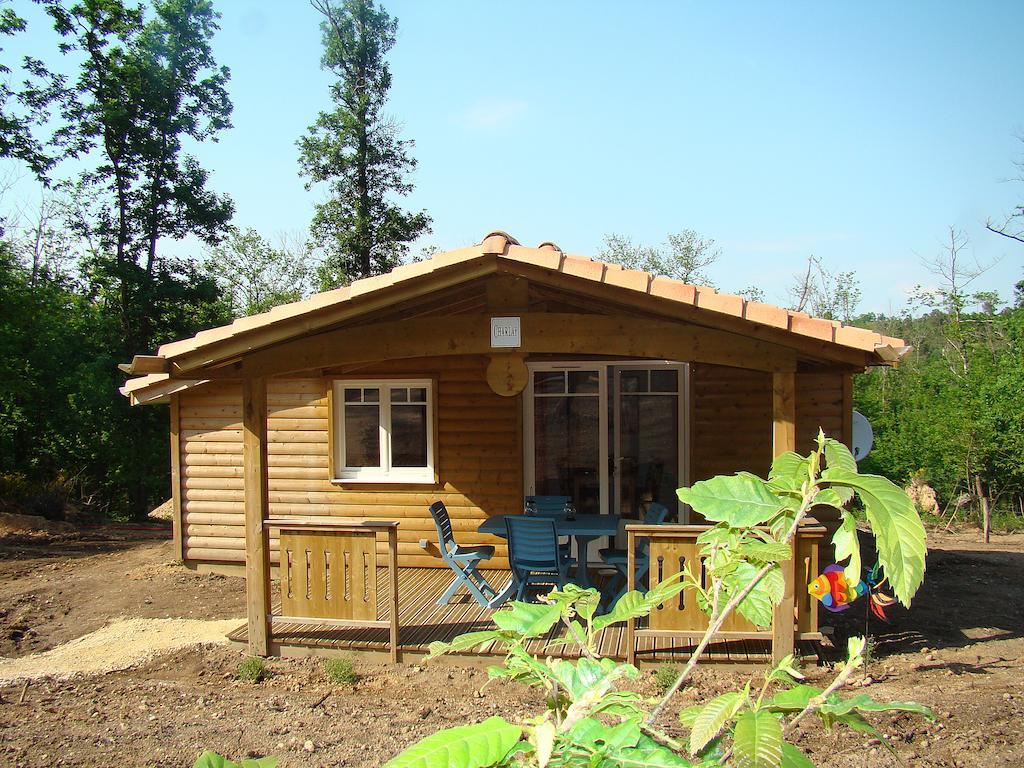Etang Vallier Resort Brossac Room photo